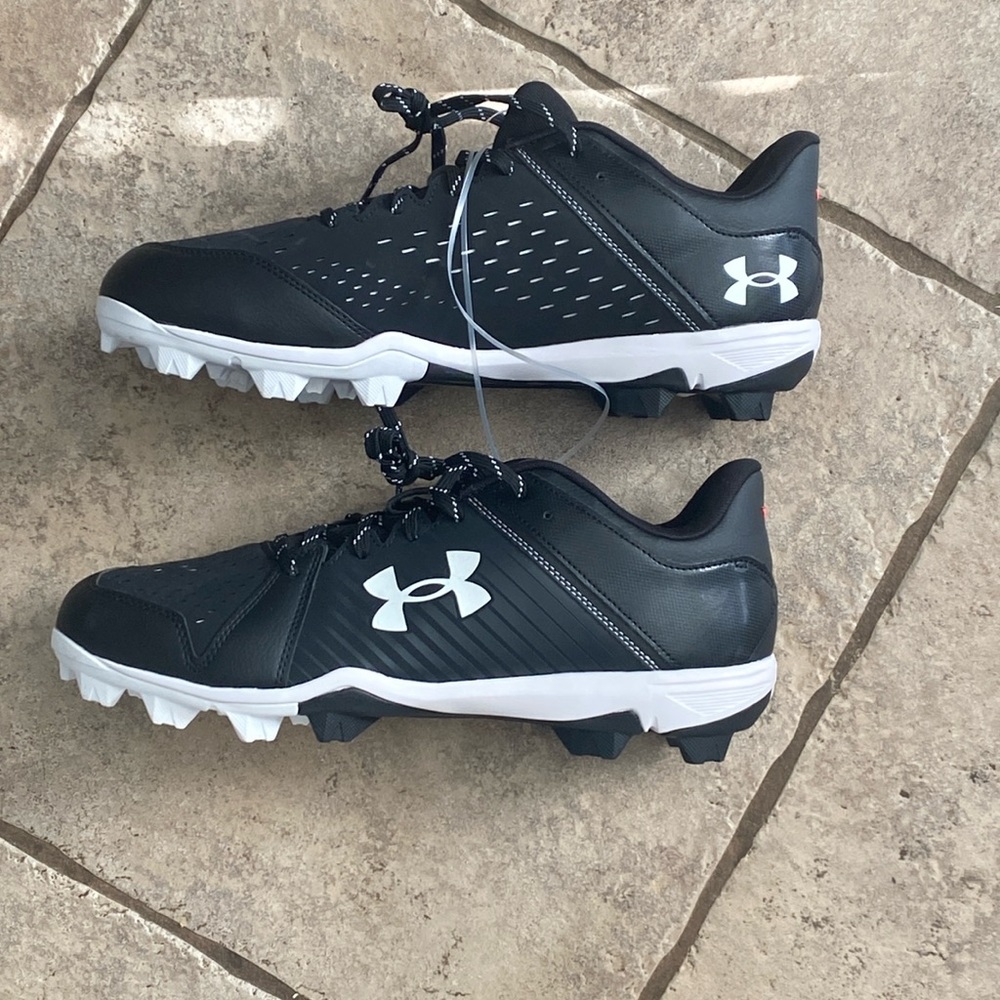 Size 13 Under Armor Football Cleats